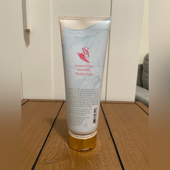 NEW VICTORIA’S SECRET SURF ON THE WAVES FRAGRANCE BODY LOTION CREAM 8 oz - Picture 2 of 4